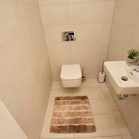 Apartment Luxury Am Woerthersee *